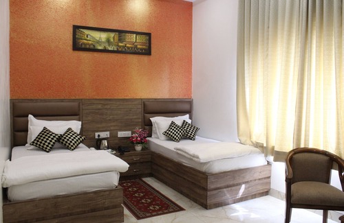 Mathura Hotel | Regal Hotel and Restaurant