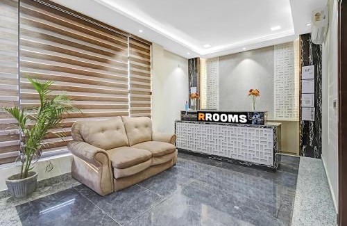 Gomti Nagar Hotel | RROOMS Elite Hotel Ekana Grand