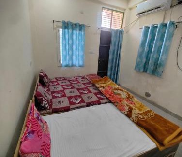 Vrindavan House | Shyama Guest House