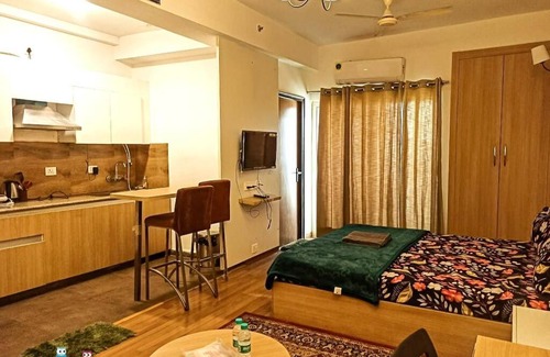 Noida Apartment | Taj Studios - **Fully Furnished Studio Apartment**Free Breakfast