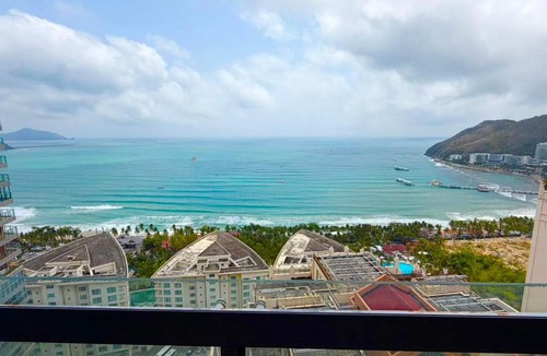 Sanya Apartment | 三亚大东海正面海景房三室2厅АдресJinmao Sea View Garden 8 Haihua Road Апартаменты с видом на море