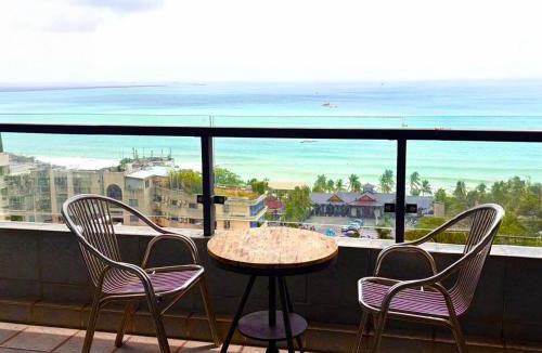 Sanya Apartment | 三亚大东海高层无遮挡海景房四室3卫,АдресJinmao Sea View Garden 8 Haihua Road High-rise property with unobstructed ocean views, 4 bedrooms