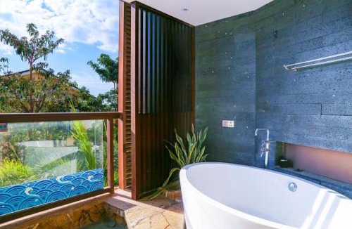 Xiaodonghai Hotel | 三亚玛瑞纳酒店