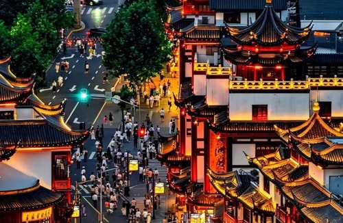Downtown Shanghai Hotel | 上海外滩人民广场新世界地铁站亚朵酒店