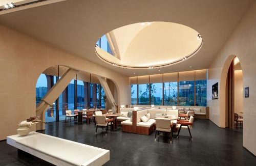 Pudong Hotel | 上海滴水湖临港万达广场亚朵s酒店