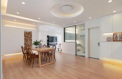Wantiguan Apartment | 上海Hui民宿 法租界 武康大楼 龙华寺 外滩滨江 超大豪华三房