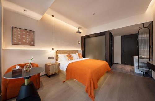 Chenzhou House | 东江湖拾间美宿