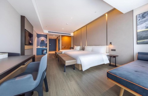 Fenggang Hotel | 东莞凤岗南天大厦亚朵酒店