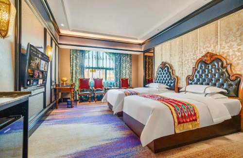 Yining Hotel | 丝路天山酒店伊宁店 Yining Silu TianShan Hotel
