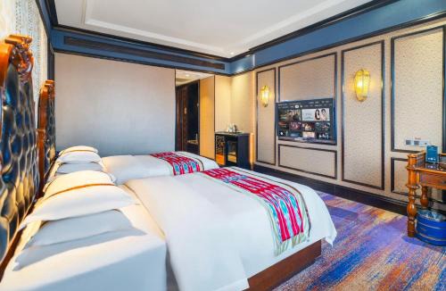 Yining Hotel | 丝路天山酒店伊宁店 Yining Silu TianShan Hotel