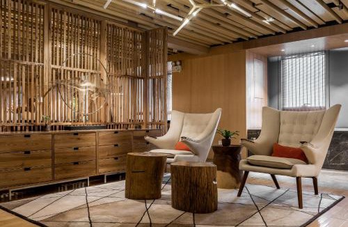 Chongqing Hotel | 两江万励OneJasper空中江景酒店