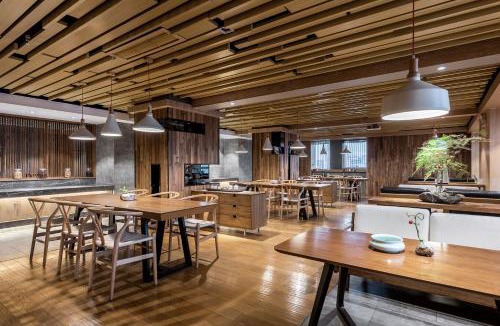 Chongqing Hotel | 两江万励OneJasper空中江景酒店