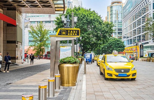 Jeifangbei Central Business District Hotel | 丽呈君顿酒店重庆解放碑步行街洪崖洞店