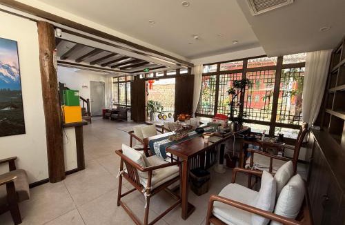 Dayan Old Town House | 丽江南有府丨鉴山设计师庭院民宿