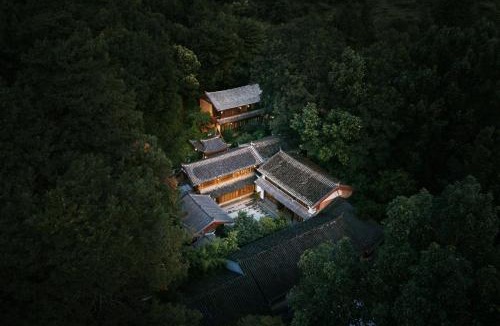 Shuhe Old Town Hotel | 丽江纳曦雅园园林酒店