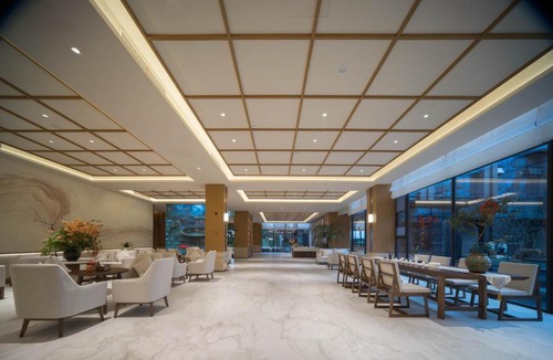 Shizhong District Hotel | 乐山禅驿邑樂酒店