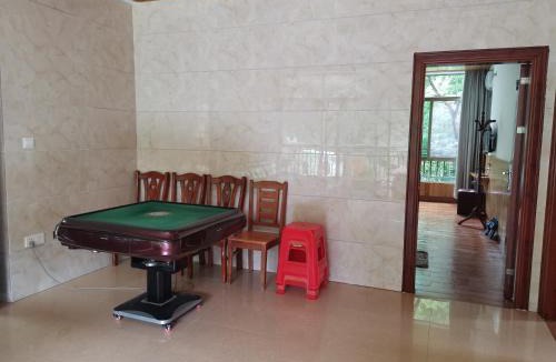 Longmen County Apartment | 云景山庄