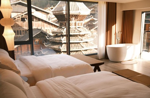 Qiandongnan Hotel | 今山鼓楼观景民宿