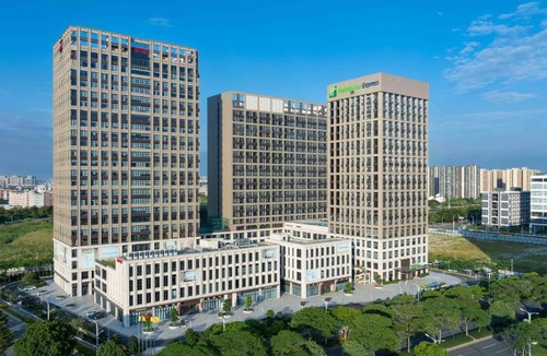 Shunde Hotel | 佛山顺德乐从智选假日酒店 Holiday Inn Express Foshan Shunde Lecong by IHG