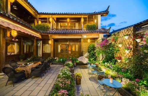 Dayan Old Town House | 佬树客栈 Big Tree Guesthouse - Free Laundry & Coffee