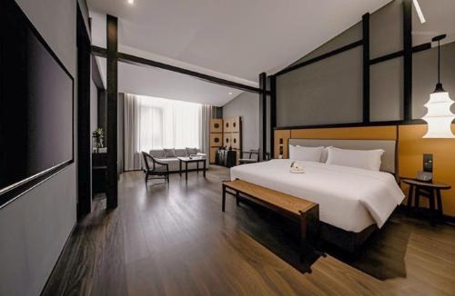 Chengdu Hotel | 元禾酒店