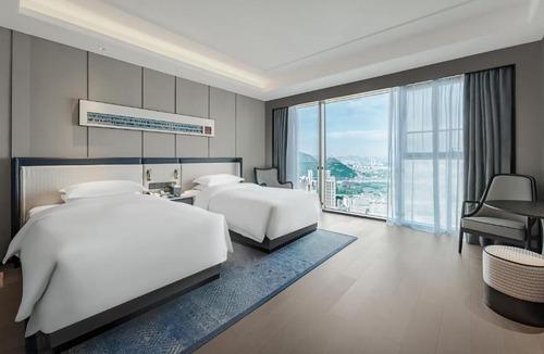 Zhongshan District Hotel | 凉都星俪岚云顶酒店