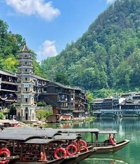 Fenghuang House | 凤凰白麓源精品民宿