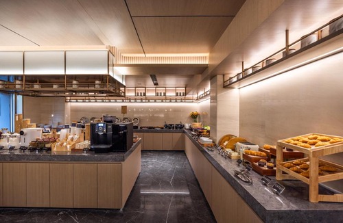 Downtown Beijing Hotel | 北京天坛东门龙潭公园亚朵酒店