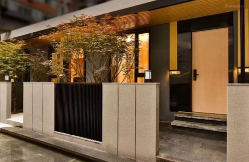 Beijing Central Business District Hotel | 北京朝阳门雅宝路亚朵酒店