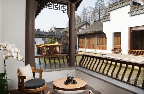 Qinhuai Qu Hotel | 南京夫子庙夜泊秦淮水街酒店