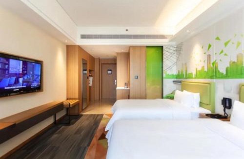 Donghu Qu Hotel | 南昌滕王阁希尔顿欢朋酒店