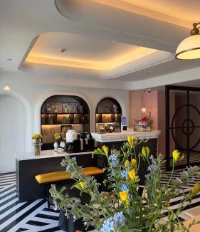 Chenggong Hotel | 喜小事 高空美景设计师酒店昆明斗南花市店