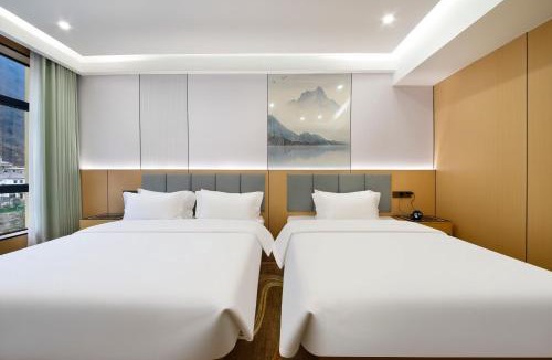 Ngawa Autonomous Prefecture Hotel | 四川思睿博酒店