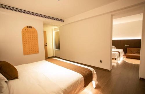 Wulingyuan Hotel | 四时了了民宿