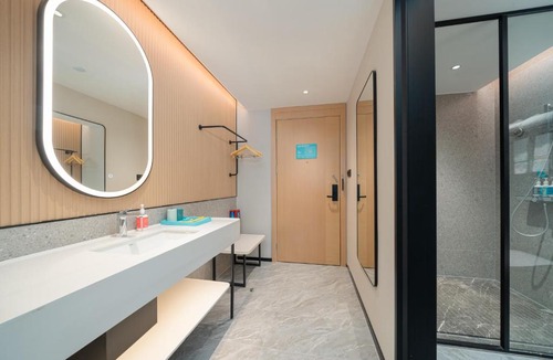 Xi Xiang Tang Hotel | 城市便捷酒店南宁安吉万达亿鼎中心店