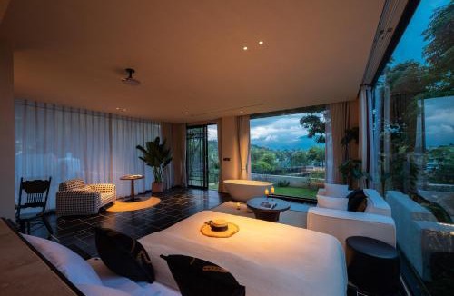 Dali Town House | 大理云塰涧海景酒店