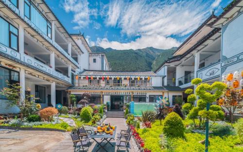 Dali Town Hotel | 大理梦幻时光空中花园民宿古城南门店