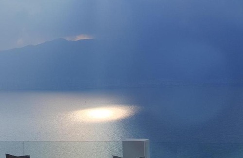 Manjiang Hotel | 大理麓屿悬崖海景民宿