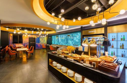 Xinghai Commercial Area Hotel | 大连星海广场CitiGO欢阁酒店with private terraces offering the best views of the water&Music Show and light show at Dalian Xinghai Square