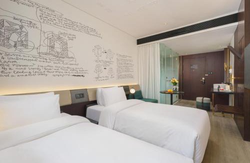 Xinghai Commercial Area Hotel | 大连星海广场CitiGO欢阁酒店with private terraces offering the best views of the water&Music Show and light show at Dalian Xinghai Square