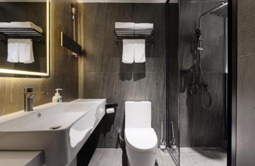 Chenghua Hotel | 如家睿柏云酒店