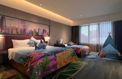 Yinzhou Hotel | 宁波东部新城希尔顿欢朋酒店