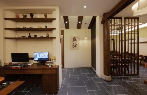 Wudangshan National Park House | 安驿小筑 ChillVibe中古侘寂风美学民宿武当山景区售票处店