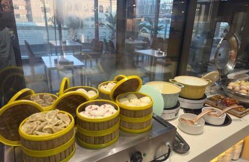 Kunming City Centre Hotel | 宜必思尚品昆明南屏步行街酒店