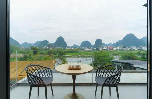 Yangshuo House | 山河恋江畔花园酒店