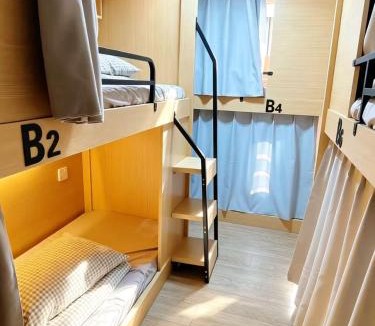 Longhua District Hostel | 山海男生青旅-深圳北站店