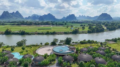 Jiangzhou District Hotel | 崇左在野宿集 万相别墅