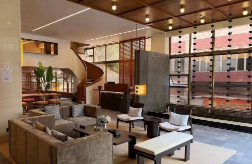 Guangzhou Central Business District Hotel | 广州市天河北囍啡酒店龙口西地铁站店 Xi Coffee hotel