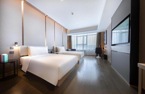 Liwan Hotel | 广州荔湾滘口地铁站亚朵酒店