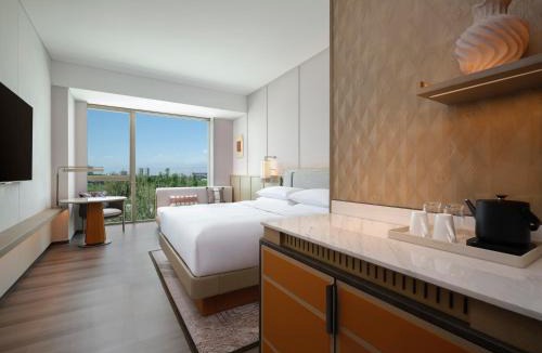 Korla Hotel | 库尔勒绿发万怡酒店